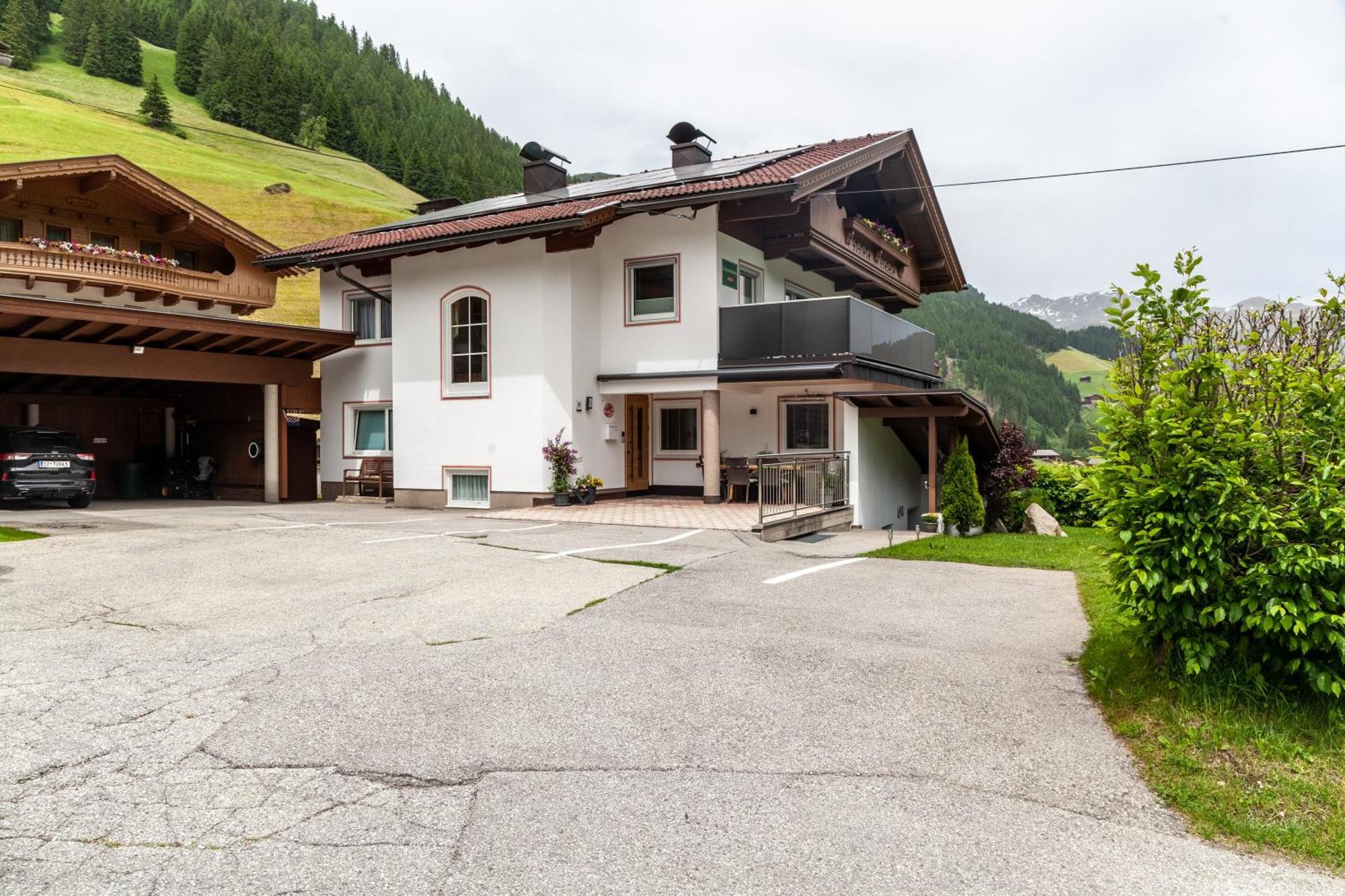 Haus Alpenheim Apartment 3 Tux Exterior photo